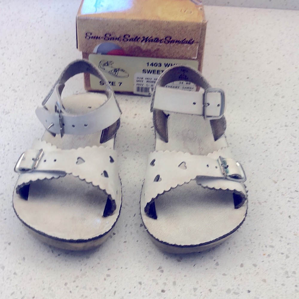 1403 White Sweetheart Salt Water Sandals
